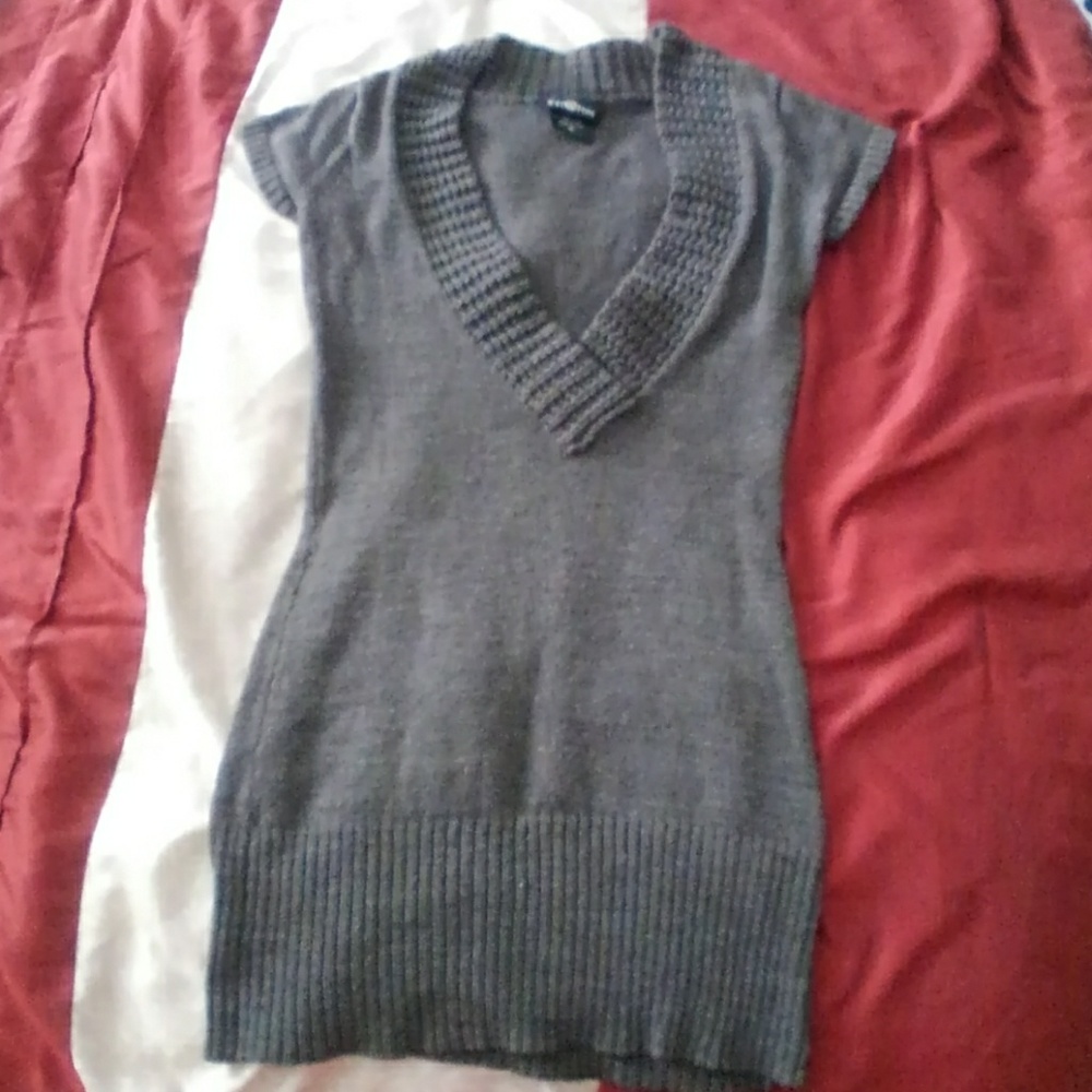 Grey knit shirt